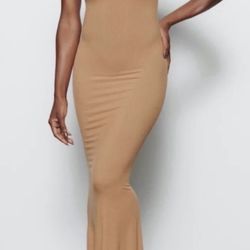 SKIMS bodycon dress size small in excellent condition
