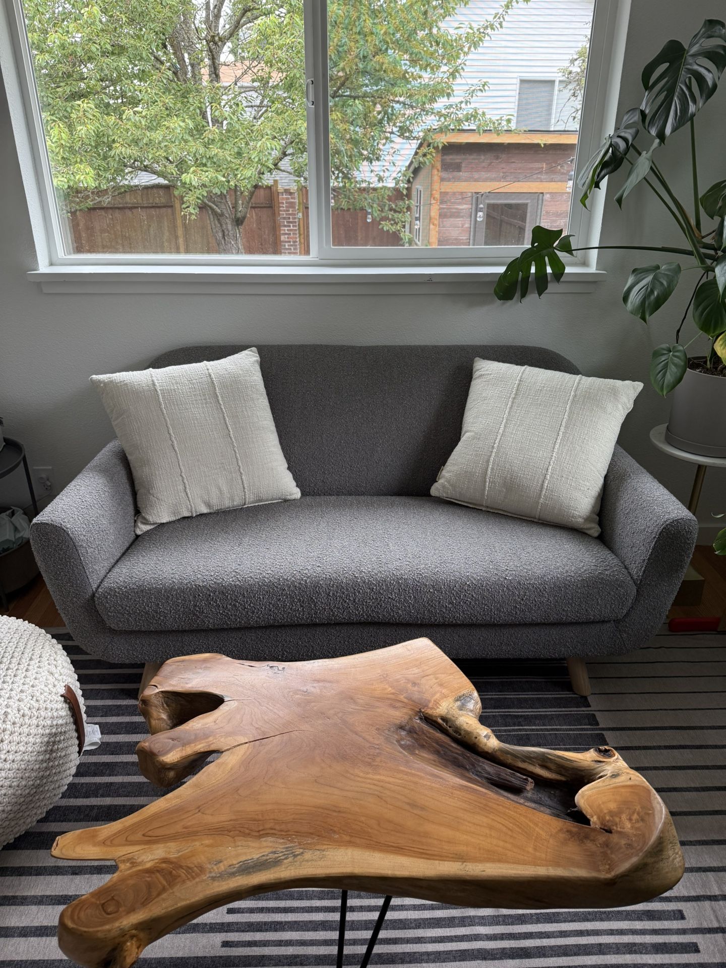 Gabriola 64” Loveseat (Gray boucle)