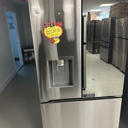 LG Instaview Refrigerator |  Brand New | We Deliver | On Sqle 