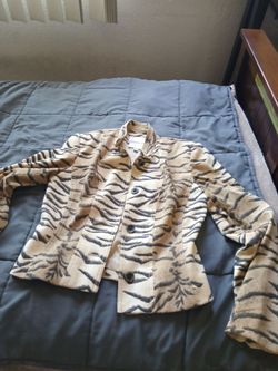 Size 4 vintage Alberto Makali sport c a c h 'e