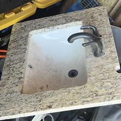 Granite Bathroom Vanity Top with Sink & Faucet – Excellent Condition