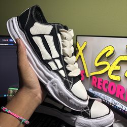 Amiri X Mihara yasuhiro Bones Sneaker