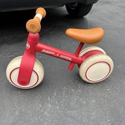 Radio Flyer Balance Bike