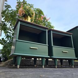 MARVELOUS Mid Century Modern Nightstands 2 Drawers Green