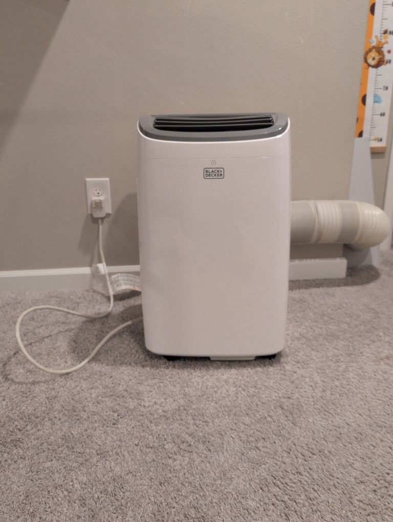 BLACK+DECKER 8,000 BTU Portable Air Conditioner