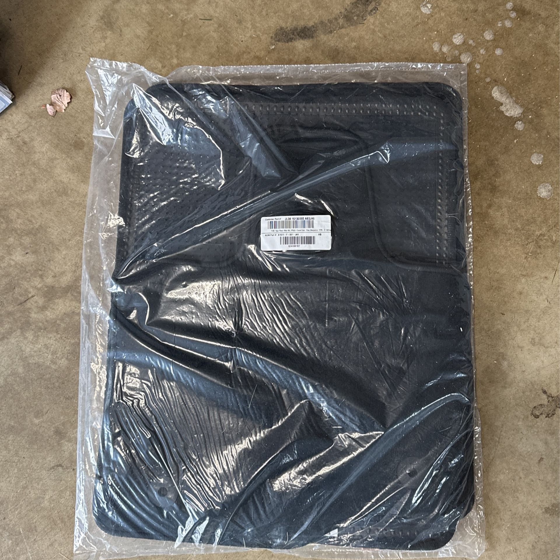 F-150 SUPERCAB 2015-2020 4PC BLACK CARPET FLOOR MAT SET