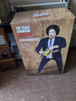 Leatherface animatronic outside decoration