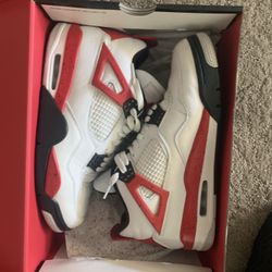 Jordan 4 “ Red Cement” Size 9 