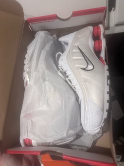 Men’s Nike shox