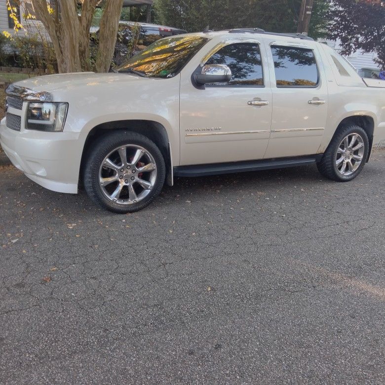2011 Chevrolet Avalanche