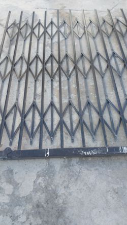 puerta de seguridad comercial
