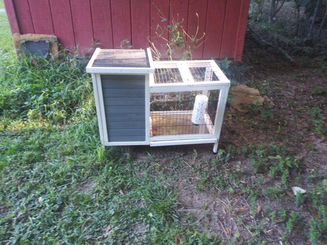 Rabbit cage. Or guinea pig or chicken.