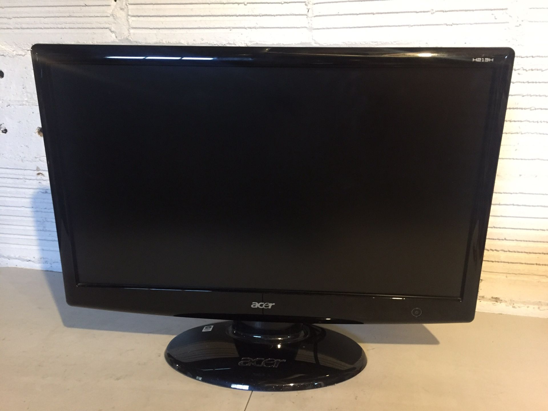 Acer 21.5” HD Monitor