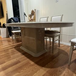 Dining room Table