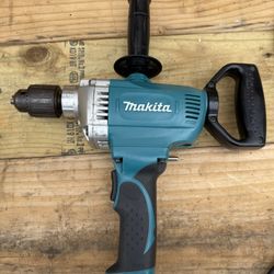Makita DS4011 120 V 1/2″ Corded Drill 