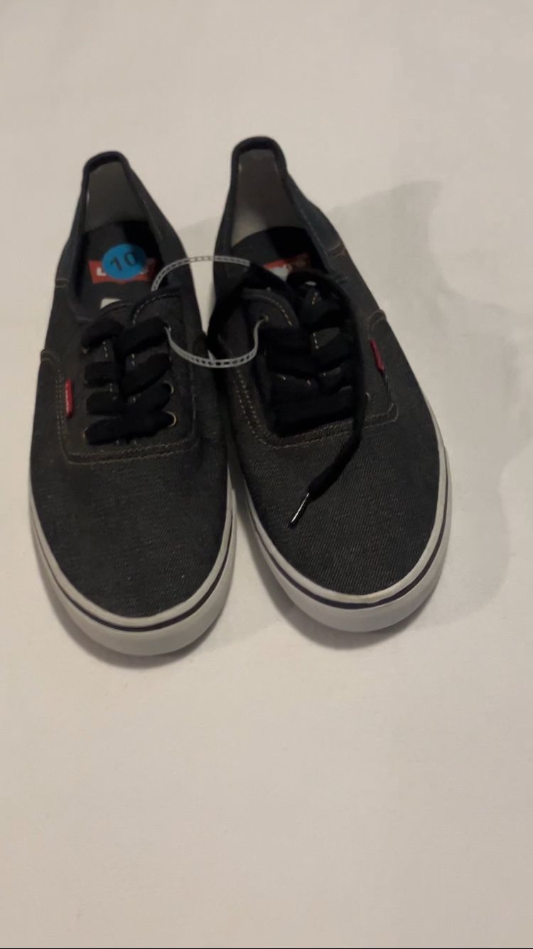 New, Levi Canvas Shoes, Size 10