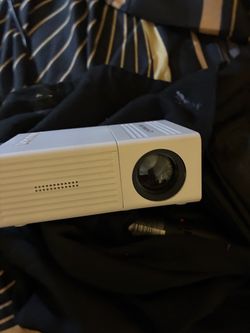 LED mini projector