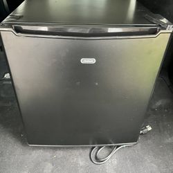 Sunbeam Mini Fridge