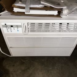 Window Mount AC Unit