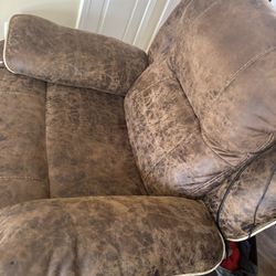 Wide Seat Recliner 