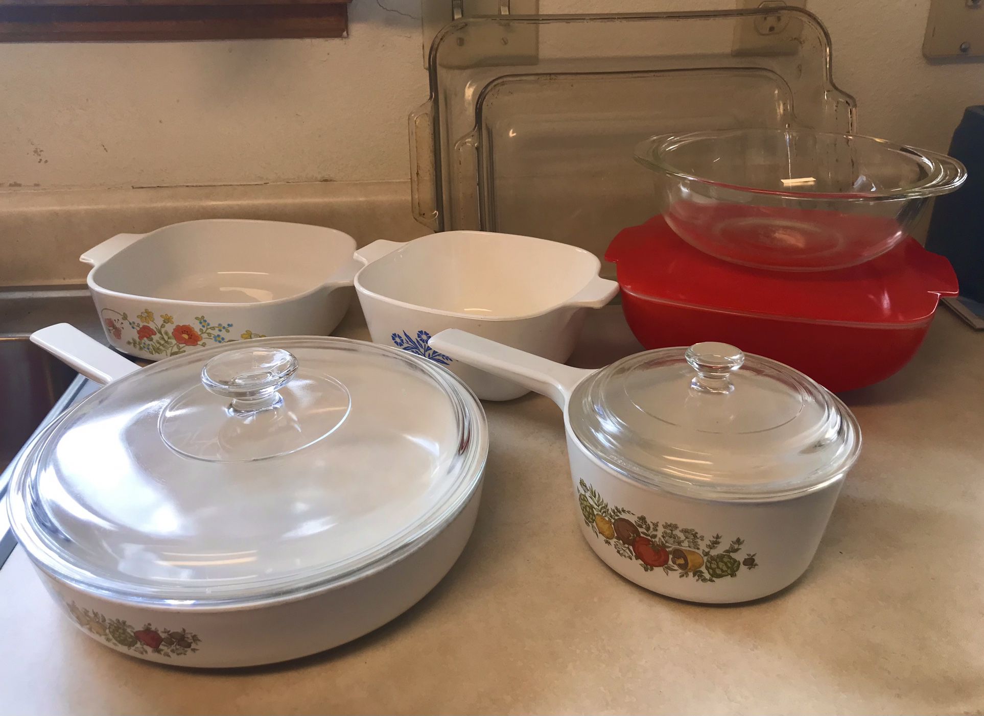 Glass Bowls And Cookware