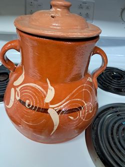 Traditional Mexican Olla de Barro Clay Bean Pot with Lid