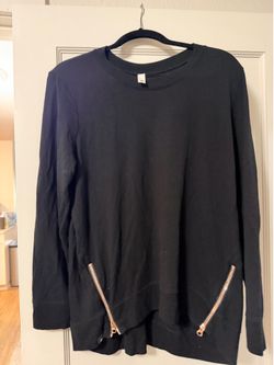 Black, long, sleeved, zipper, detailed shirt