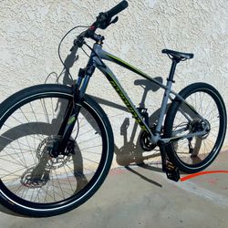 Specialized Pitch 27.5 Bike