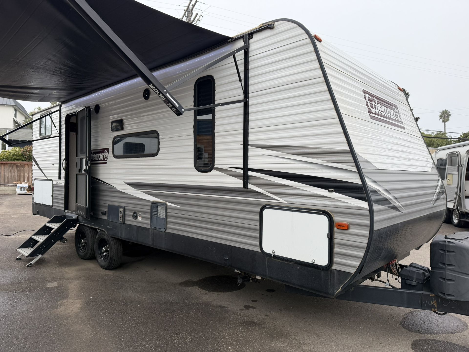 2021 Coleman Lantern 242BH Travel Trailer RV