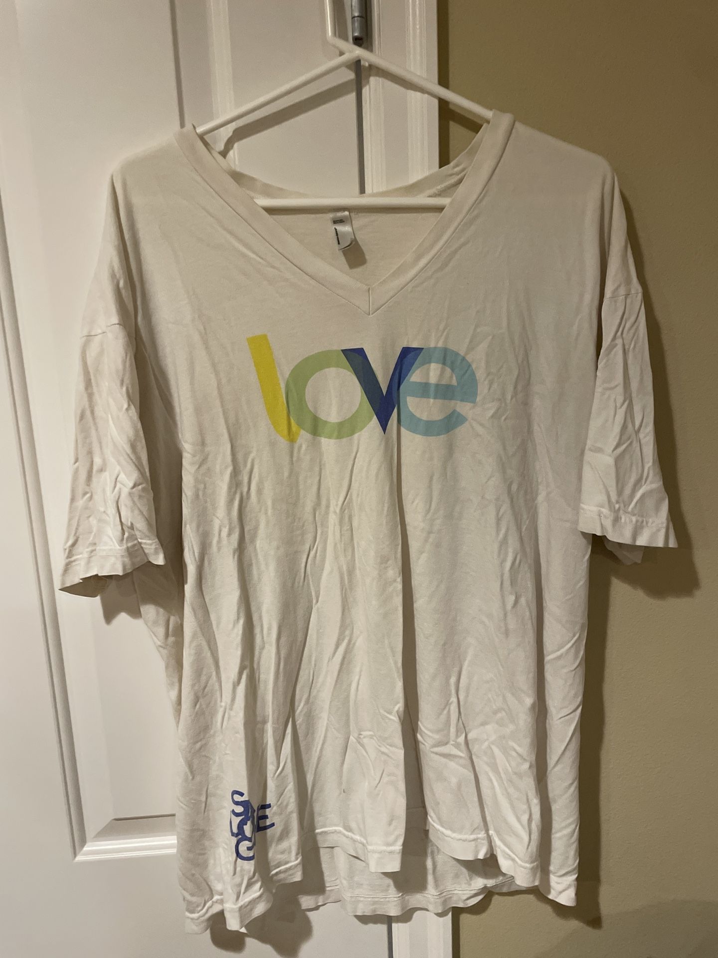 ⚡ DEAD STARTUP CORE – SaveLoveGive “LOVE” V-Neck Tee (American Apparel, XL)