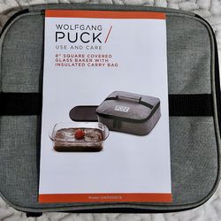 BRAND NEW! 🆕 Wolfgang Puck 8” Square Covered Glass Baker W/Insulated Bag