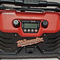 Milwaukee #24-0200 Job Site Radio with Rockford Fosgate Sound System.