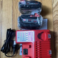 * NEW* Milwaukee M18 XC4.0Ah and 2.0Ah With M18/M12 Charger