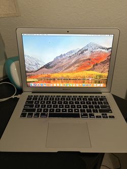 Macbook Air laptop