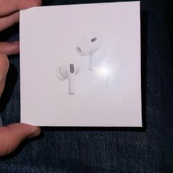 New AirPods (2nd Generation)
