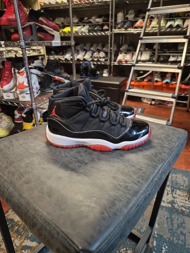 Jordan 11 High "Breds" Sz 7y