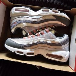 Nike Air Max 95 Red Stardust Size 9