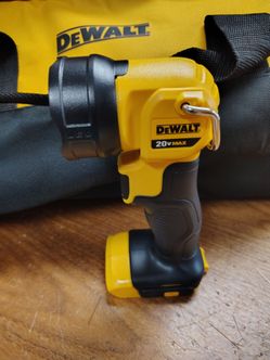 DeWalt light