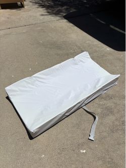 Munchkin Diaper Changing Pad