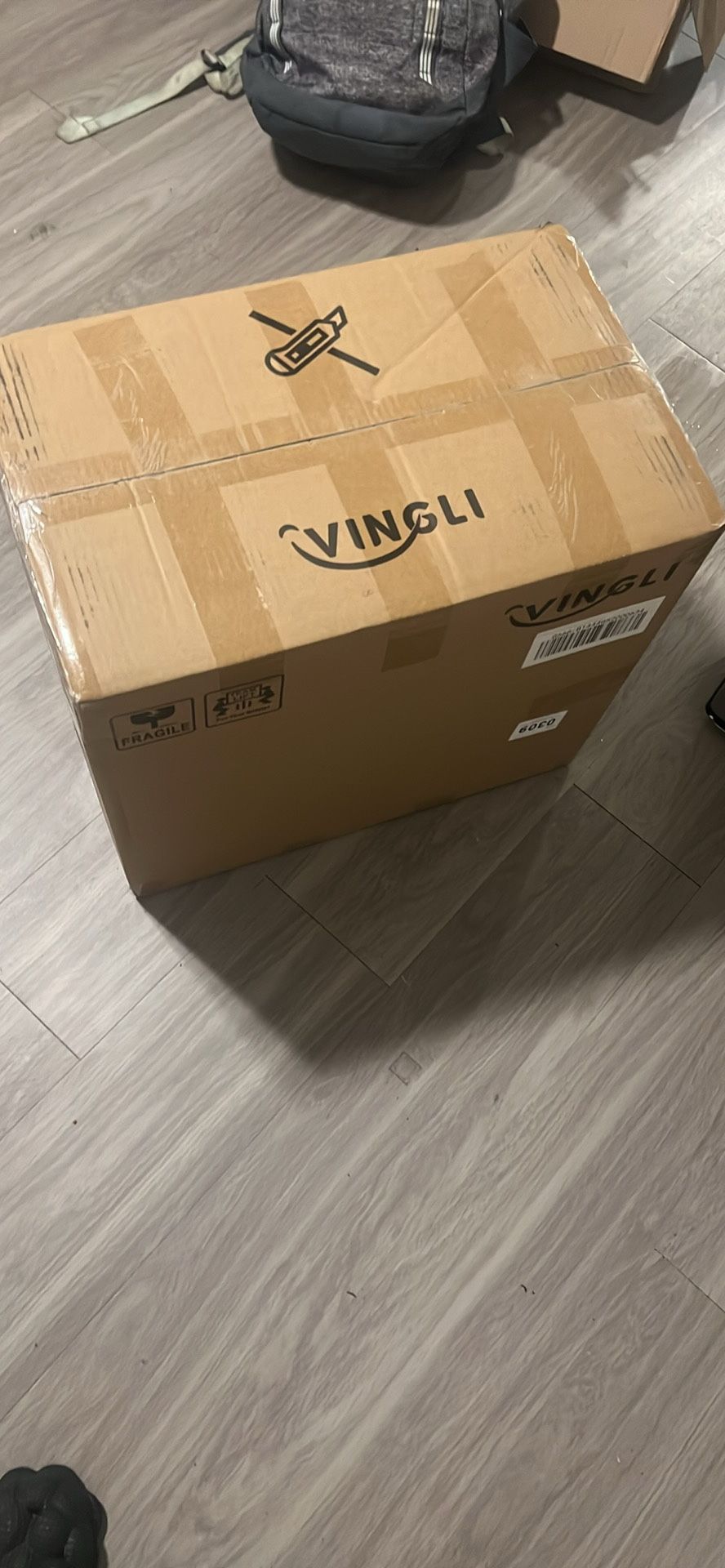 BRAND NEW OFFICE CHAIR