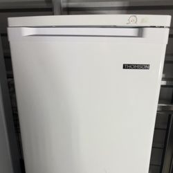Thomson Upright Freezer 6.5 CU