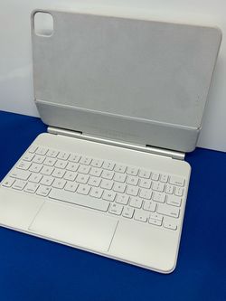Magic Keyboard 11” (A2261)