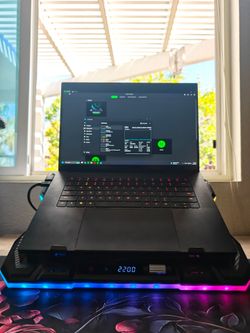 Razer Blade 16 + Laptop Cooler