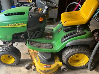 John Deere L130 riding mower
