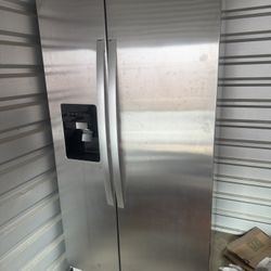 2023 Whirlpool Side By Side Refrigerator 