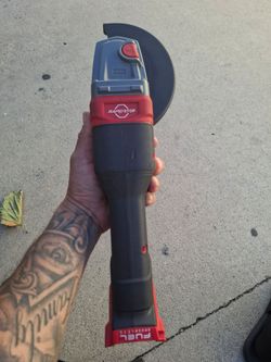 Grinder Milwaukee fuel brushless rapid stop casi nievo