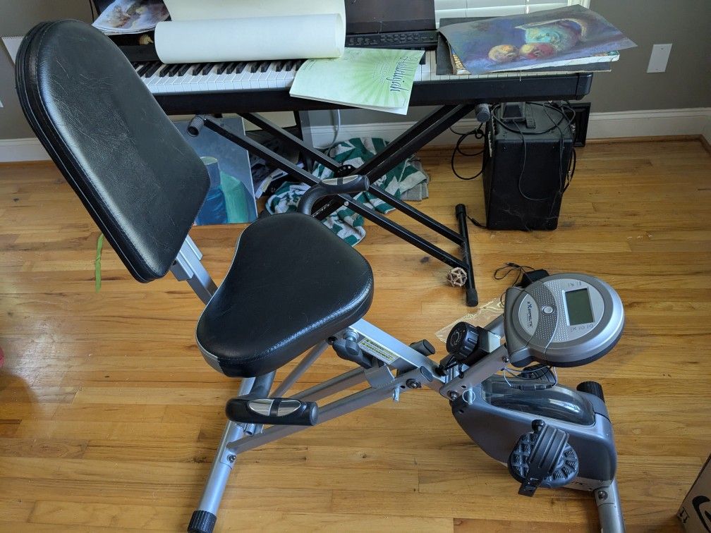 Exerputic folding stationary bike