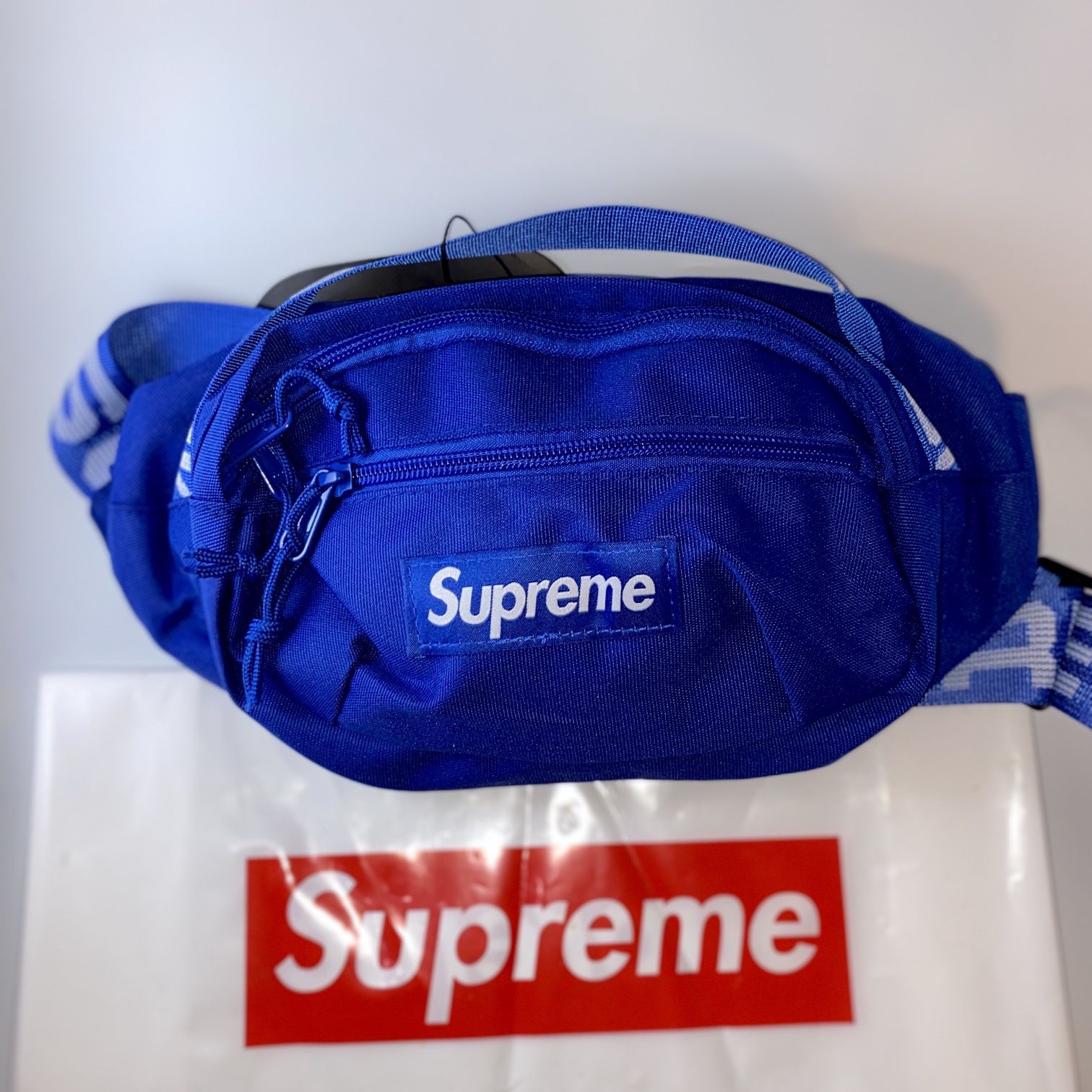 Supreme Duffle Bag for Sale in Queens, NY - OfferUp