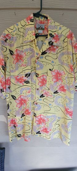 MENS REYN SPOONER HAWAIIAN SHIRT IN EXCELLENT CONDITION SIZE LARGE