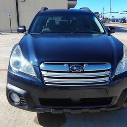 2013 Subaru Outback Premium 156600miles